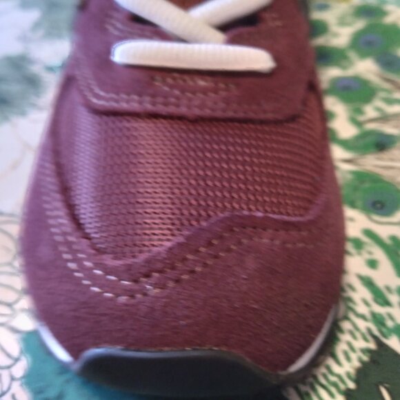 New Balance 574 Core Classic - Women's Sz 8.5 Medium- Burgundy Suede/Mesh - Picture 9 of 9